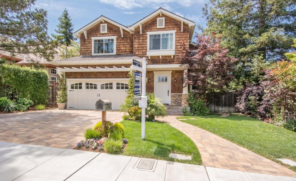 2110 Oakley Avenue Gullixson