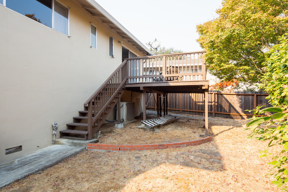 120 Windsor Court | Girouard Properties