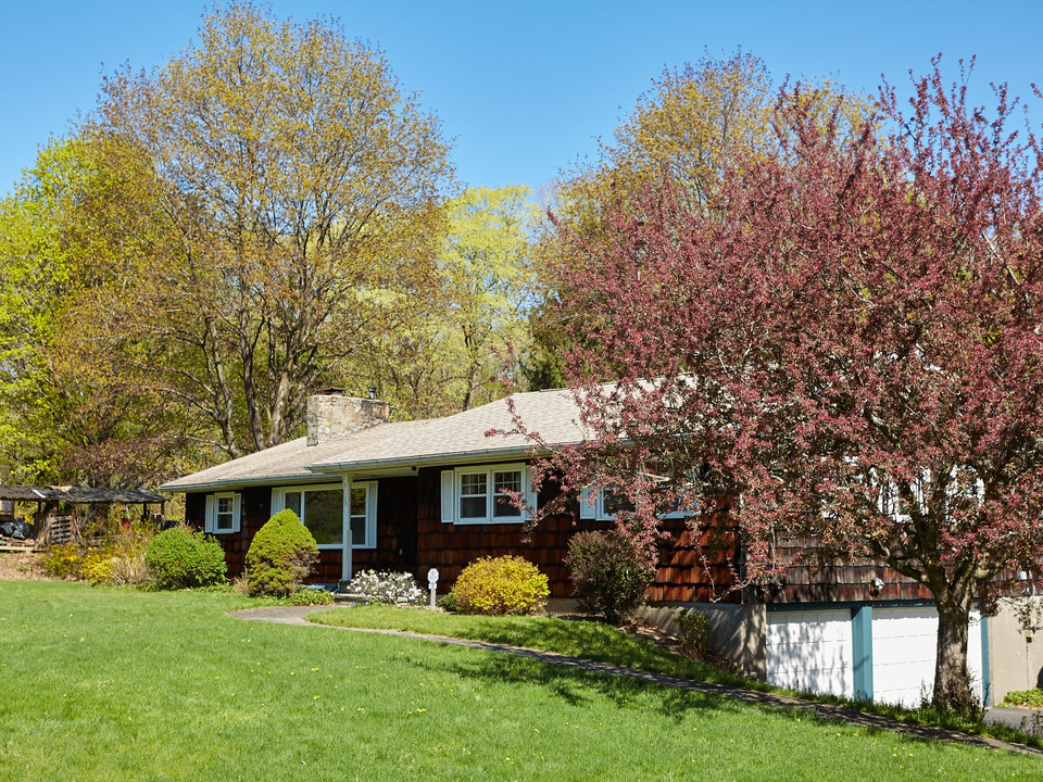 15 Old Mill Road Church Street Realty Services